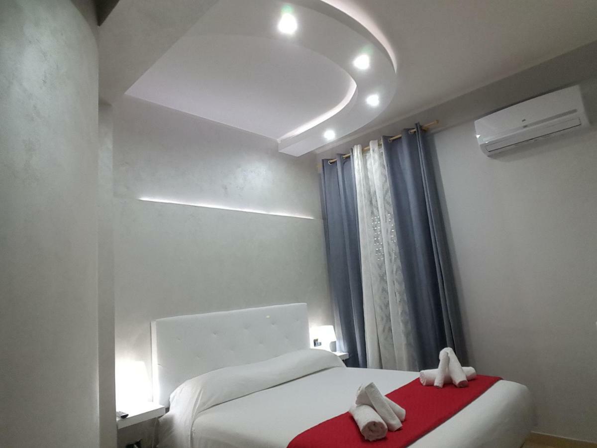 B&B Inn Centro โกเซนซา ภายนอก รูปภาพ